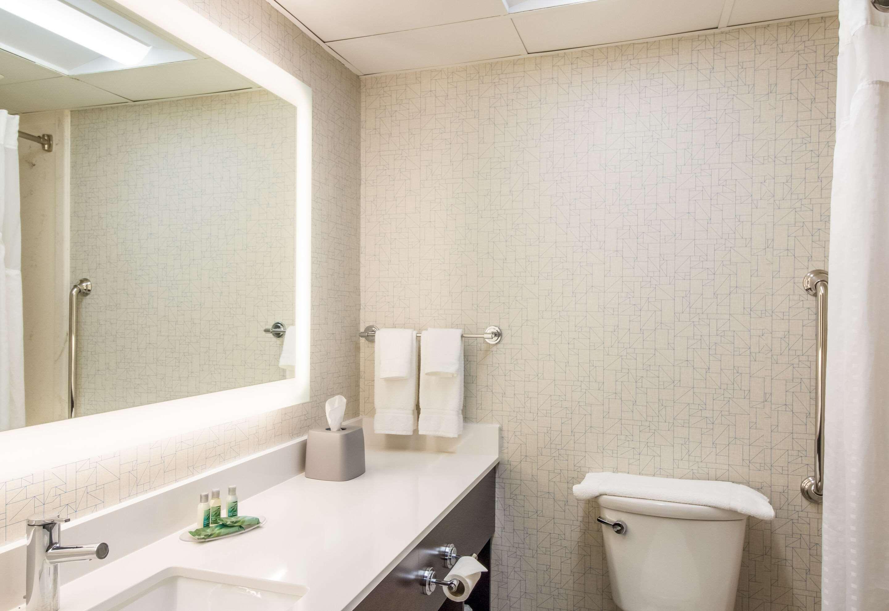 Hotel Clarion Pointe New Bern Extérieur photo