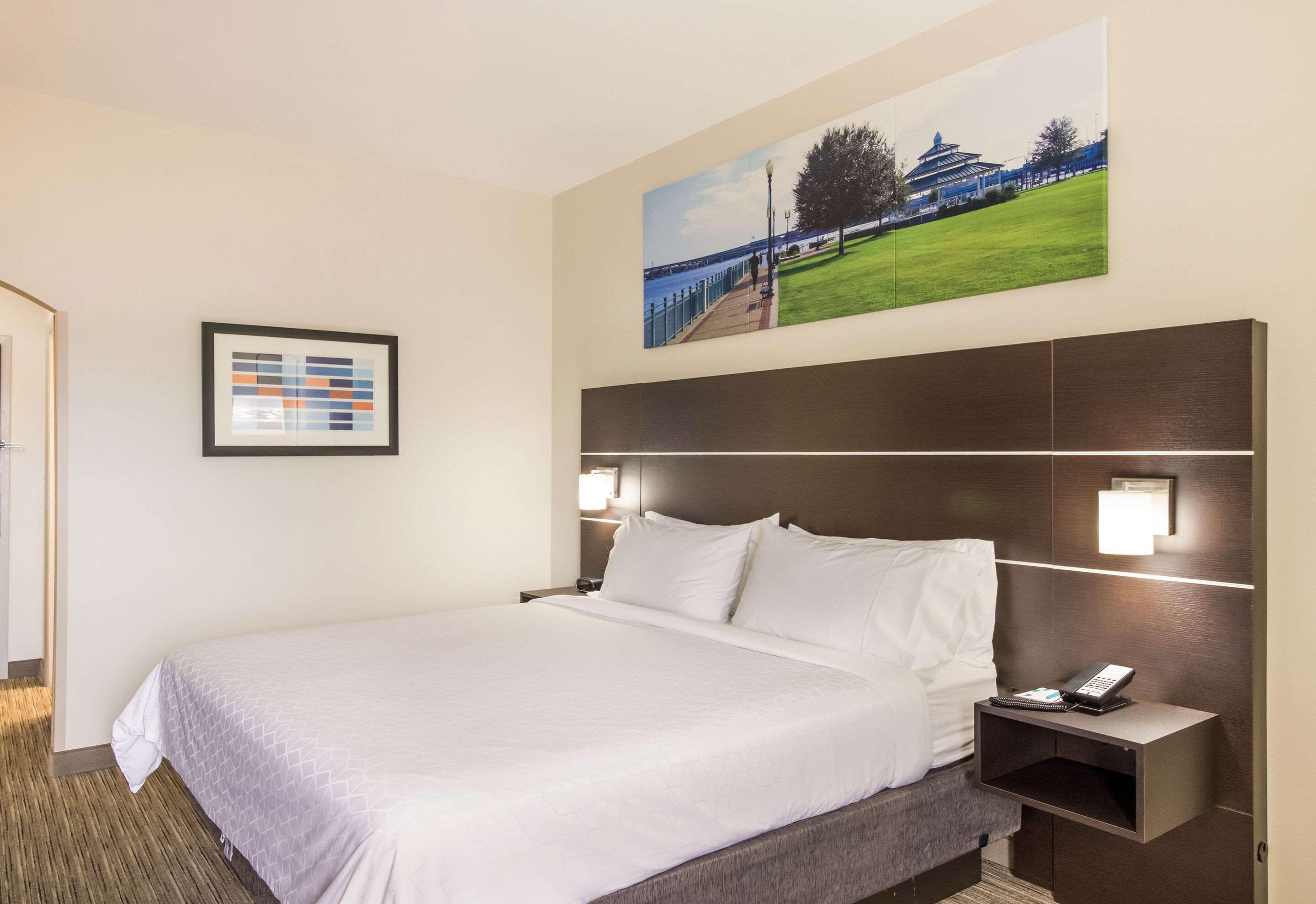 Hotel Clarion Pointe New Bern Extérieur photo