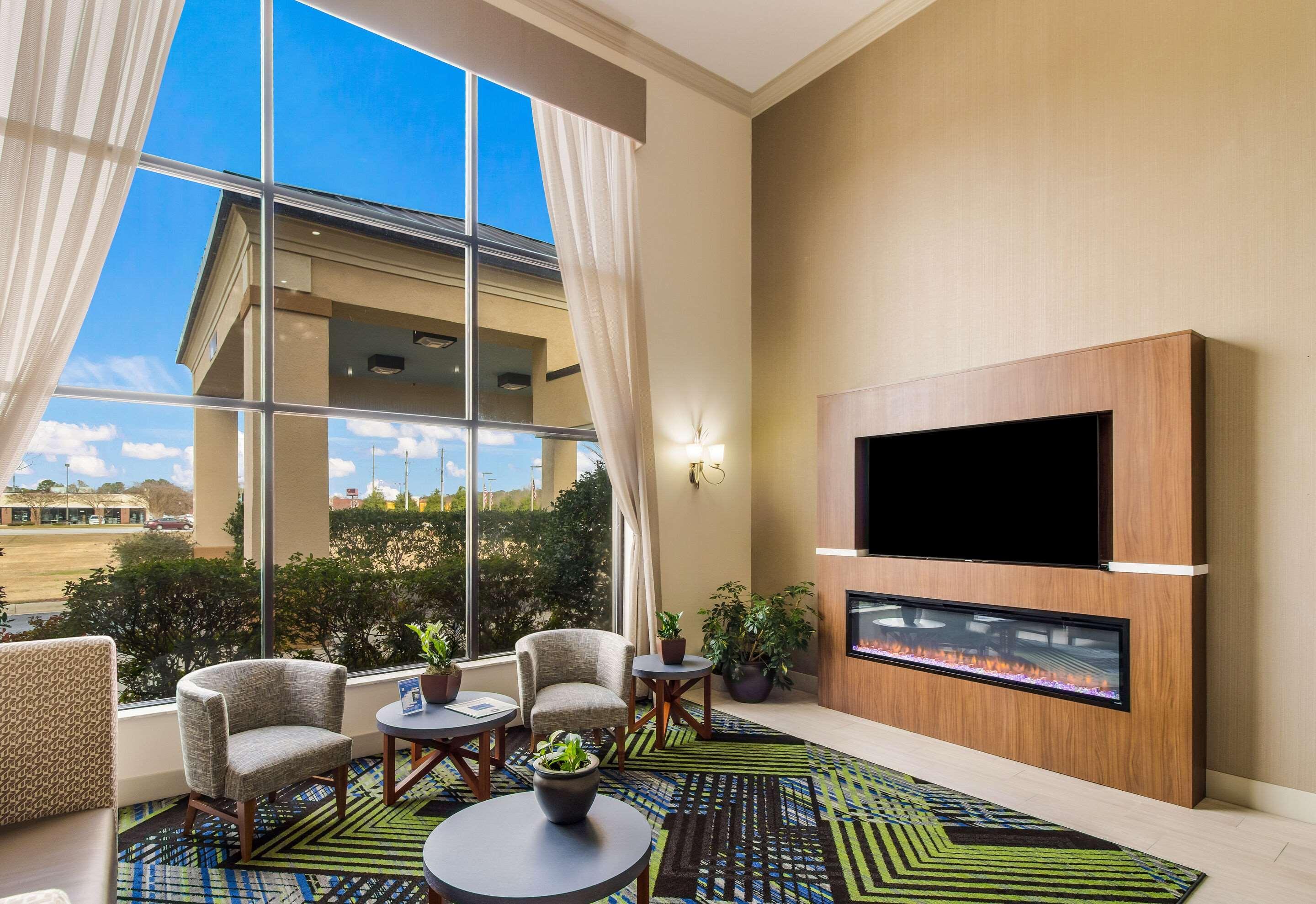 Hotel Clarion Pointe New Bern Extérieur photo