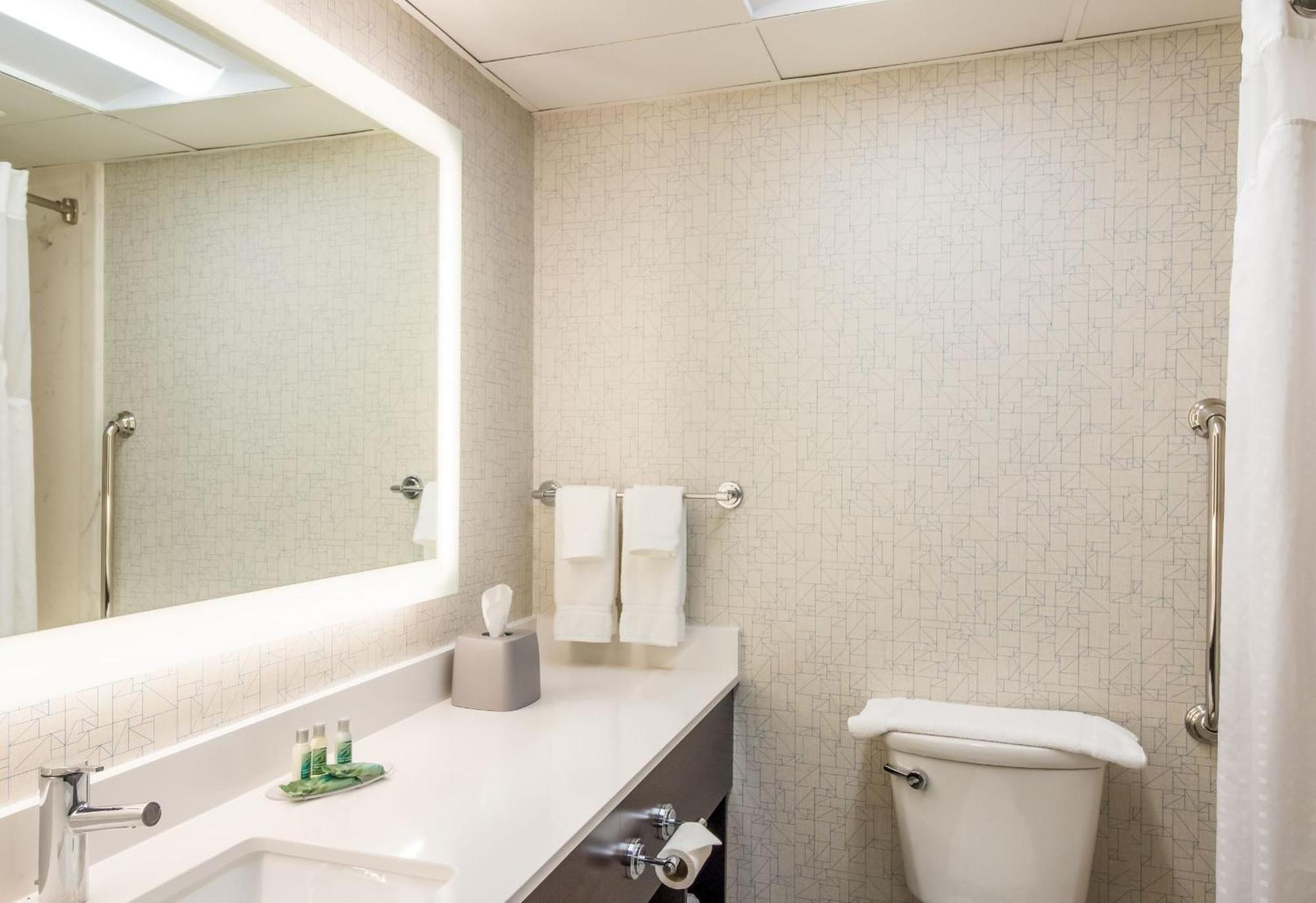 Hotel Clarion Pointe New Bern Extérieur photo