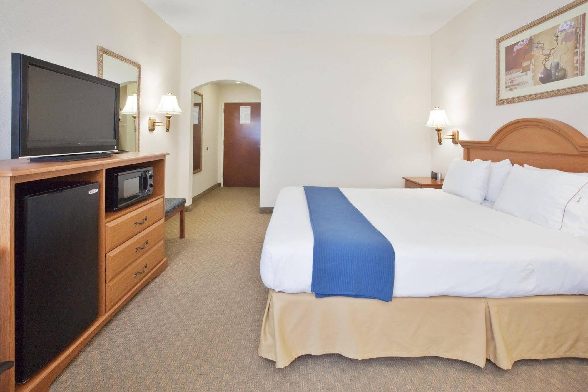 Hotel Clarion Pointe New Bern Extérieur photo